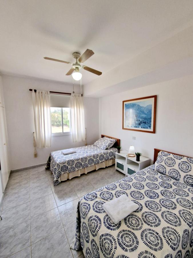 Emma'S Place, 2 Bedroom Apartment With Pool View Paphos Exterior photo